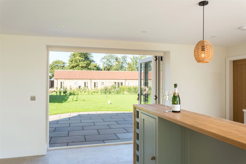 Property photo 3 of 24 The Bramleys