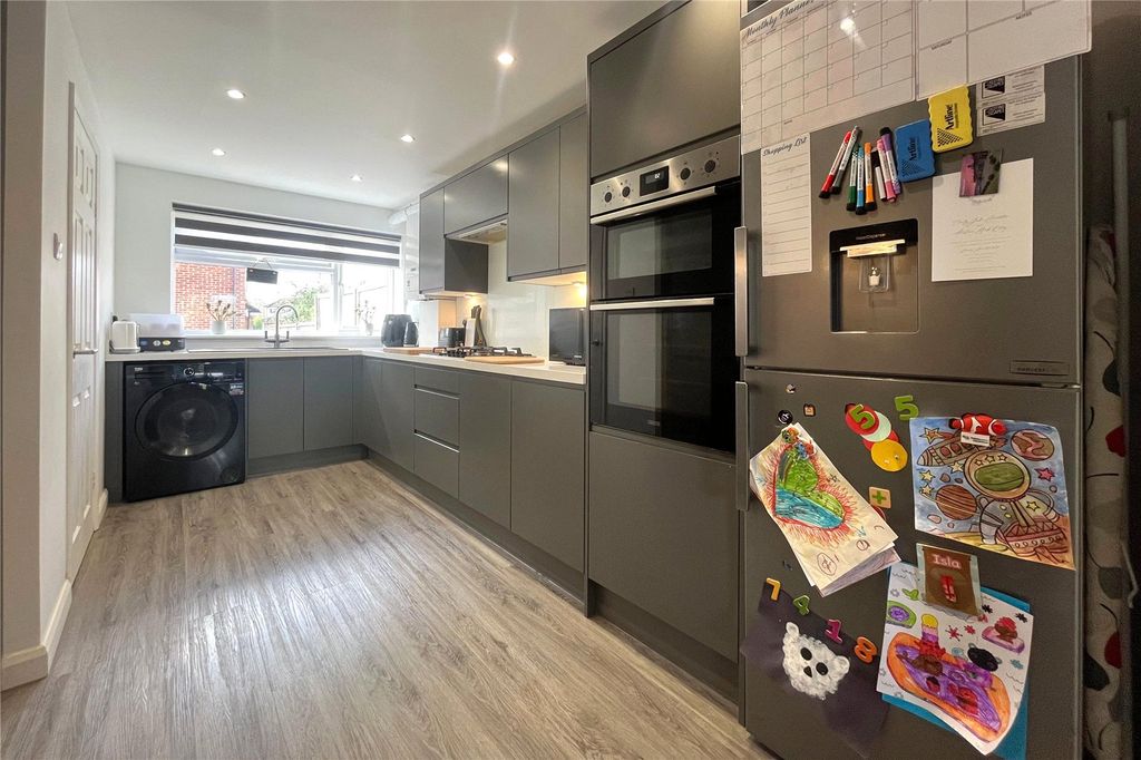 Property photo 3 of 11 Picture No. 22