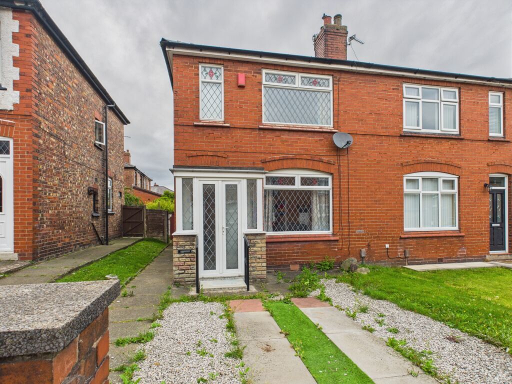 Property photo 1 of 12
