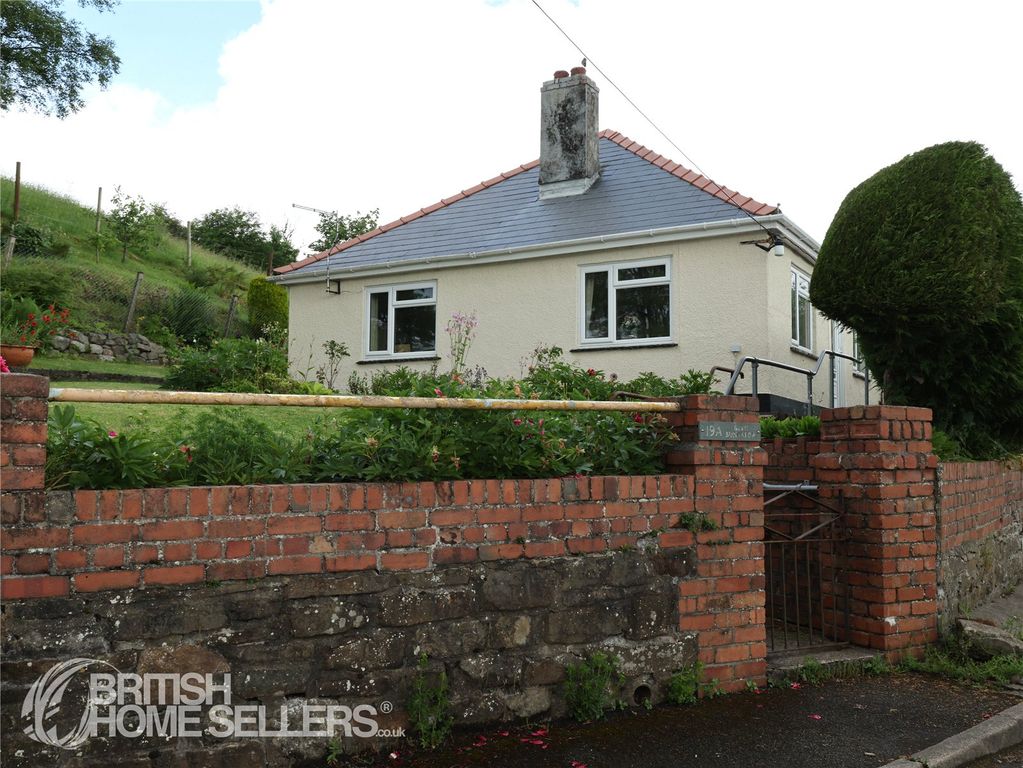 Property photo 1 of 18 Picture No. 02