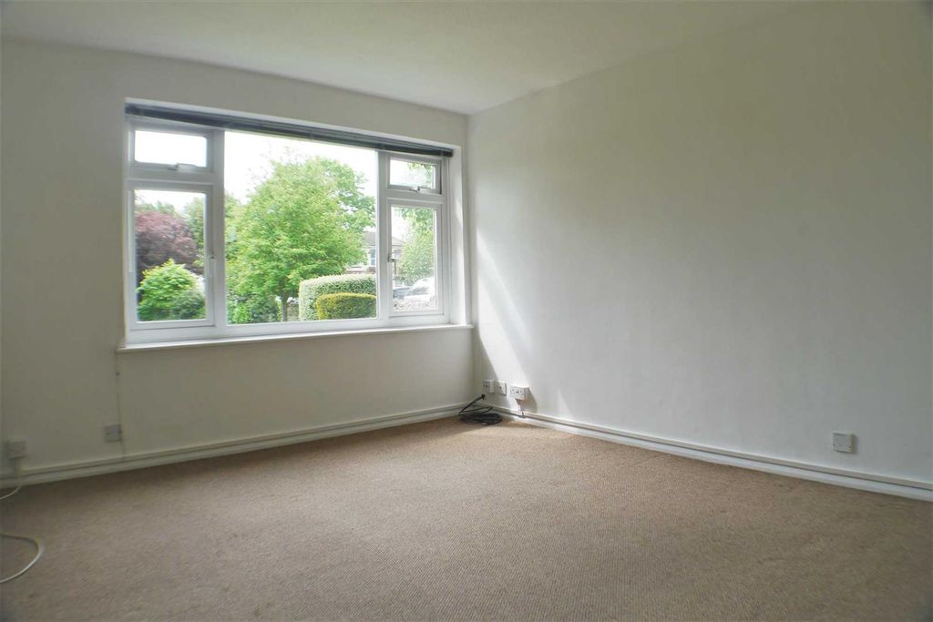 Property photo 2 of 5 Lounge