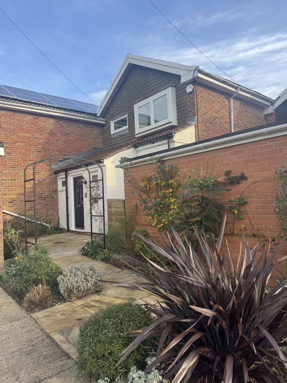 Property photo 1 of 21 €Œstylish 3-Bed Home By Southmead Hospitalâ€