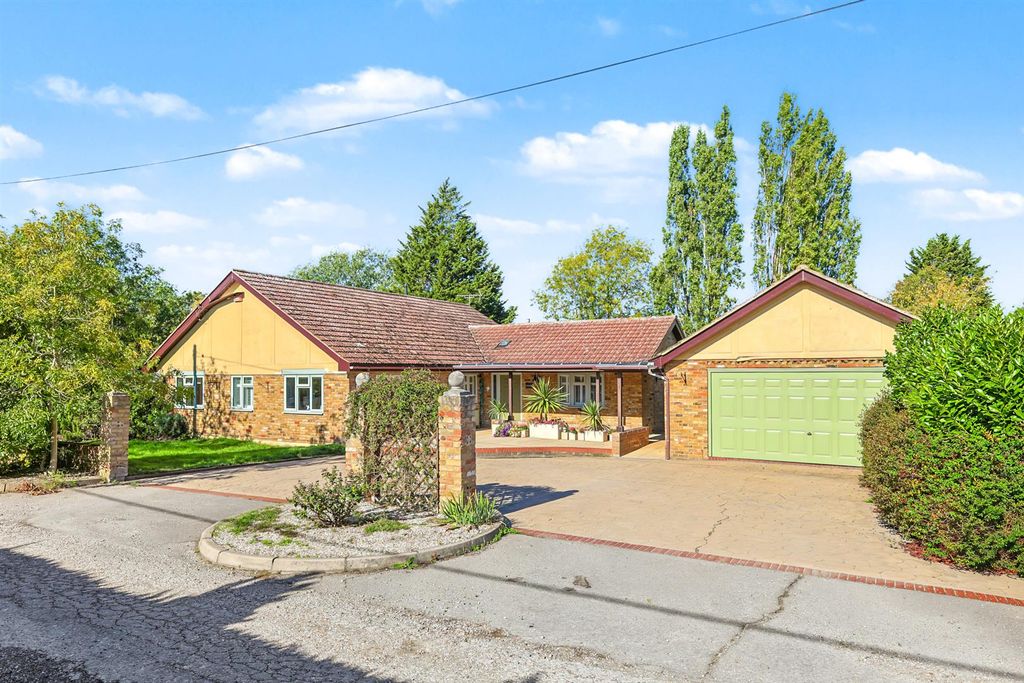 Property photo 1 of 41