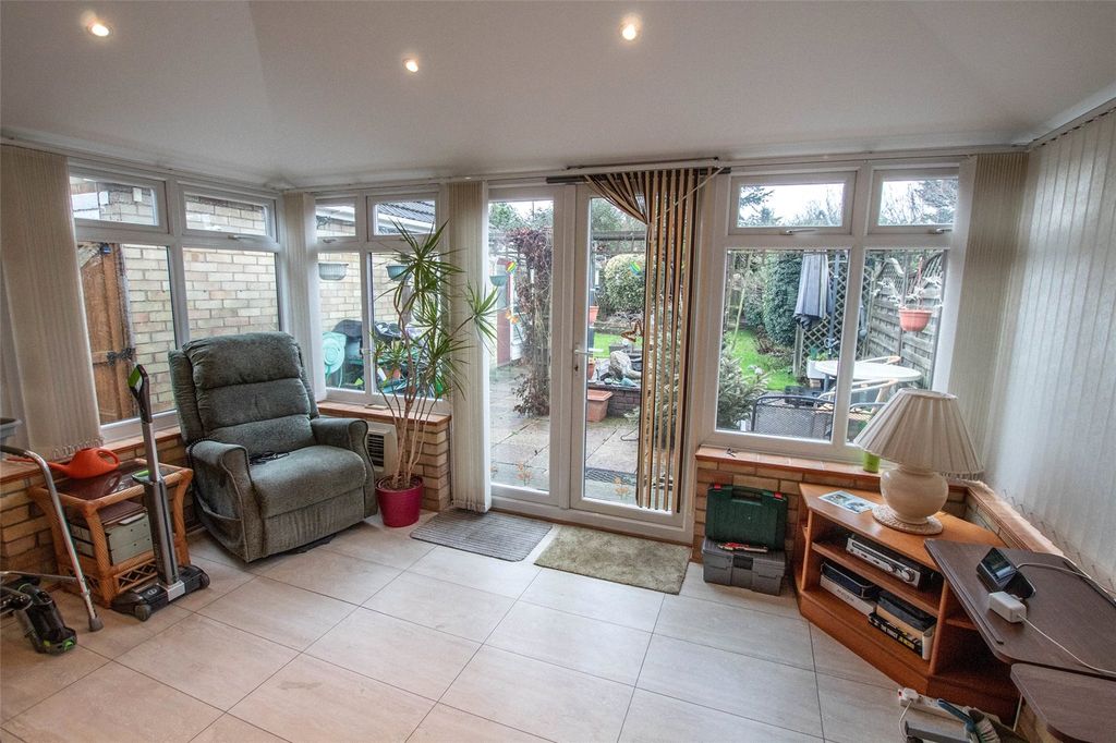 Property photo 3 of 14 Conservatory