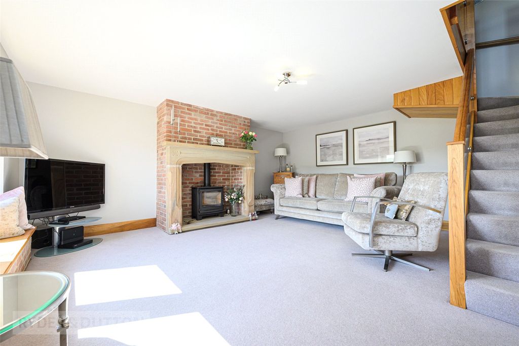 Property photo 3 of 27 Picture No. 10