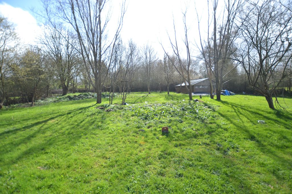 Property photo 3 of 24