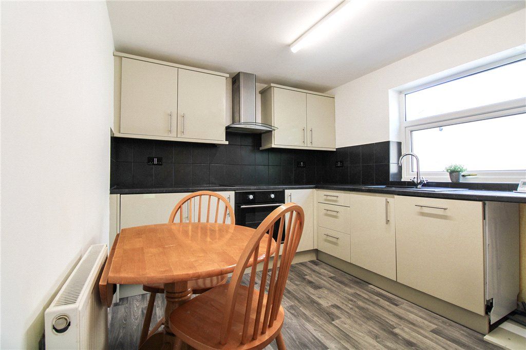 Property photo 3 of 9 Kitchen Diner