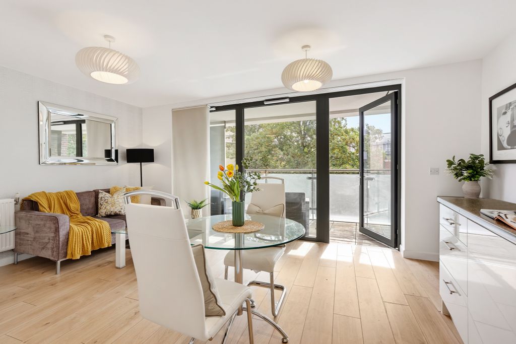 Property photo 1 of 21 Reception | Dining Area