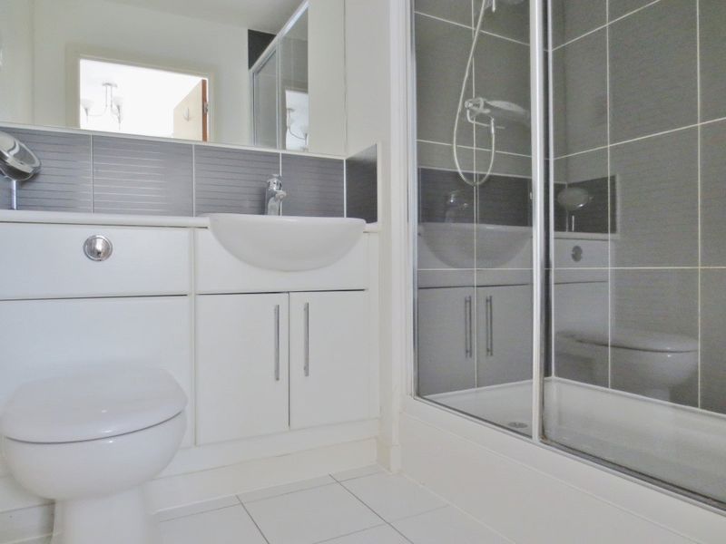 Property photo 3 of 7 Photo 8