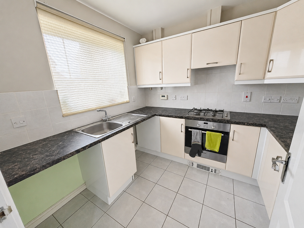 Property photo 3 of 19 4