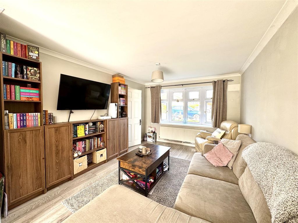 Property photo 3 of 15 Living/Dining Room