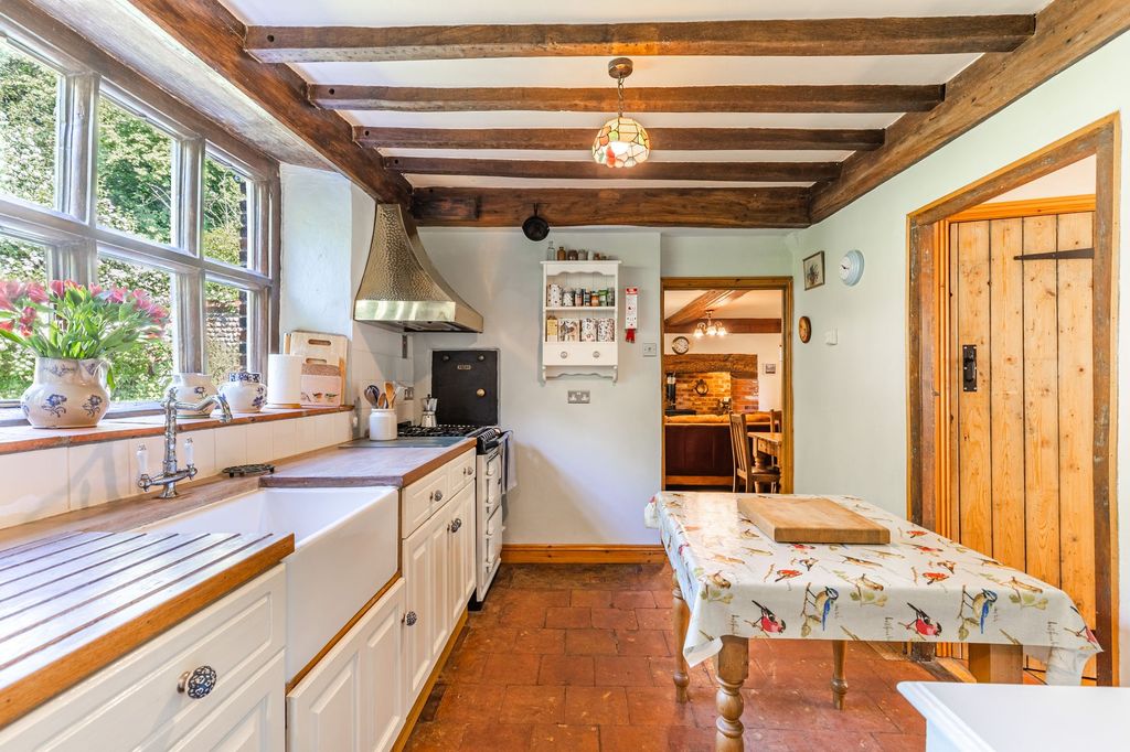 Property photo 2 of 16