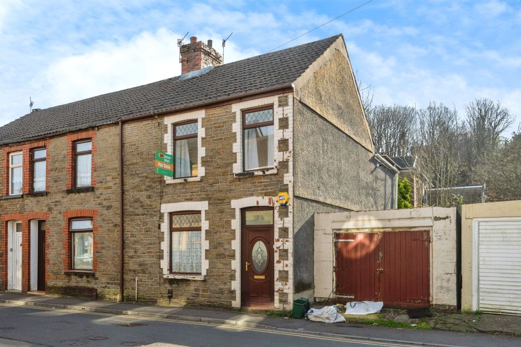 Property photo 1 of 11