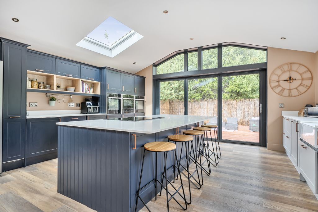 Property photo 3 of 27 1514385 (3)