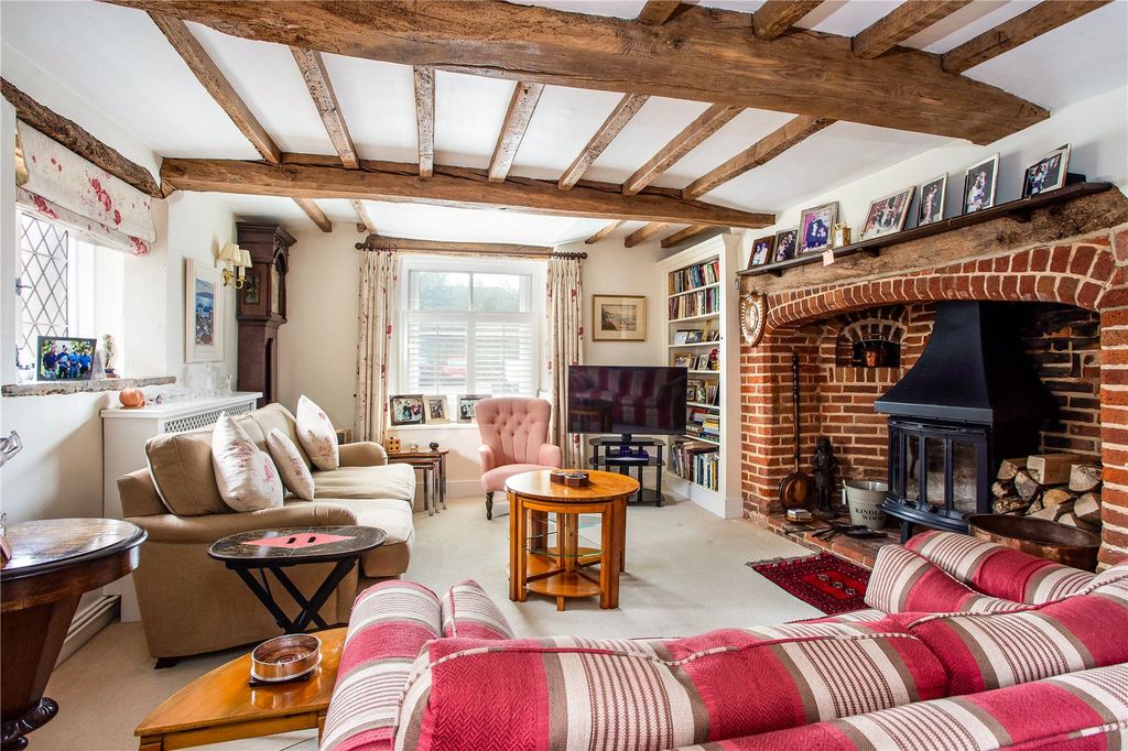 Property photo 3 of 11 Sitting Room