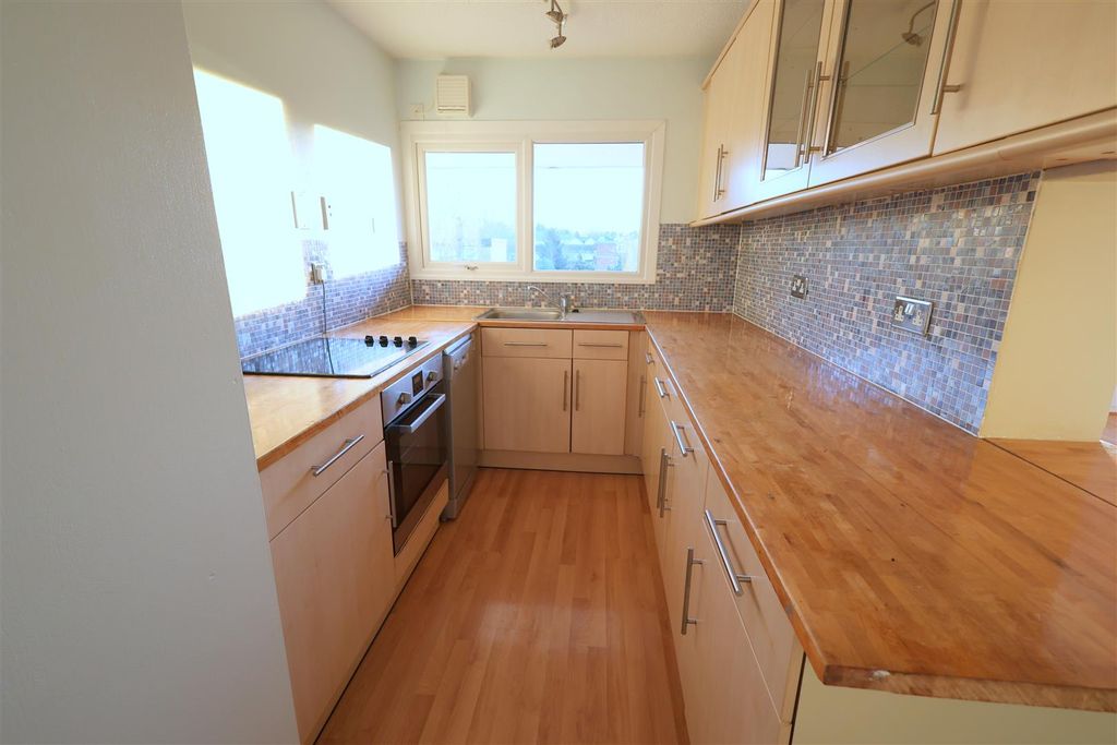 Property photo 3 of 19 B Kitchen.Jpg