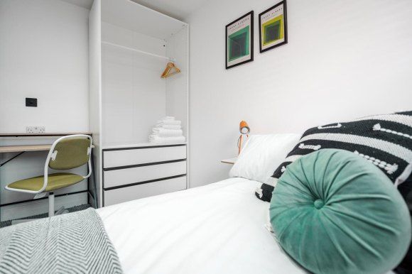 Property photo 1 of 8 8146532.Jpg