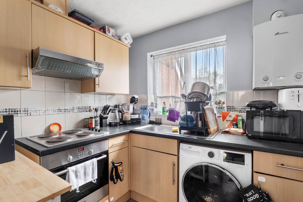 Property photo 2 of 10