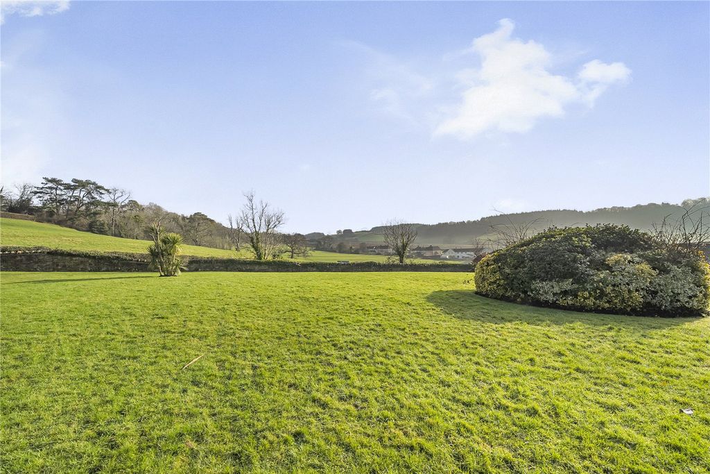 Property photo 2 of 21 Picture No. 20
