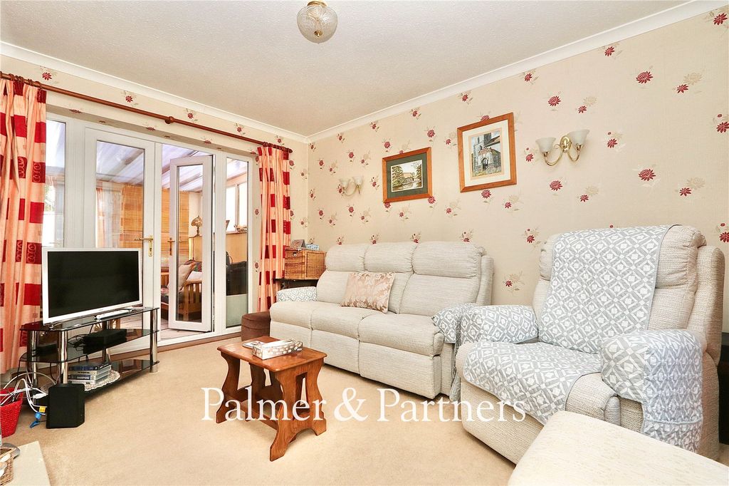 Property photo 2 of 21 Picture No. 04