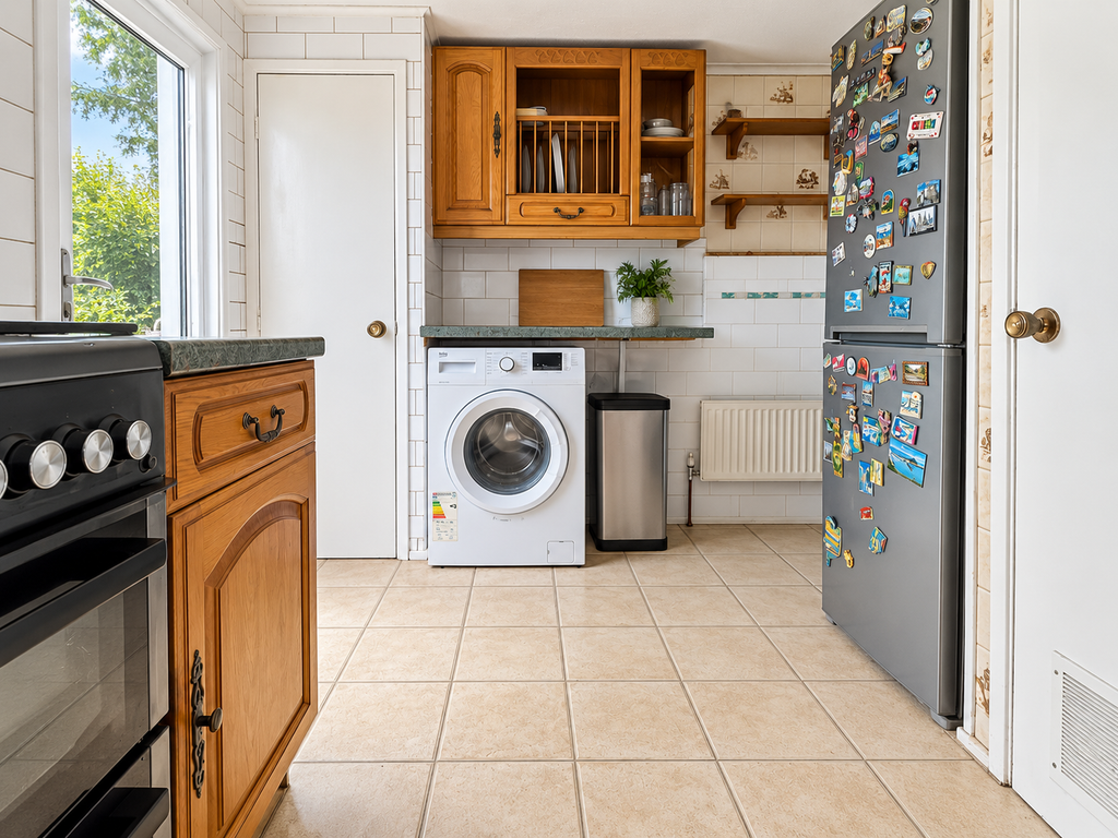 Property photo 2 of 10 53C74Fdb-0598-46CE-B6B0-Bfe3Ad2C8DC2