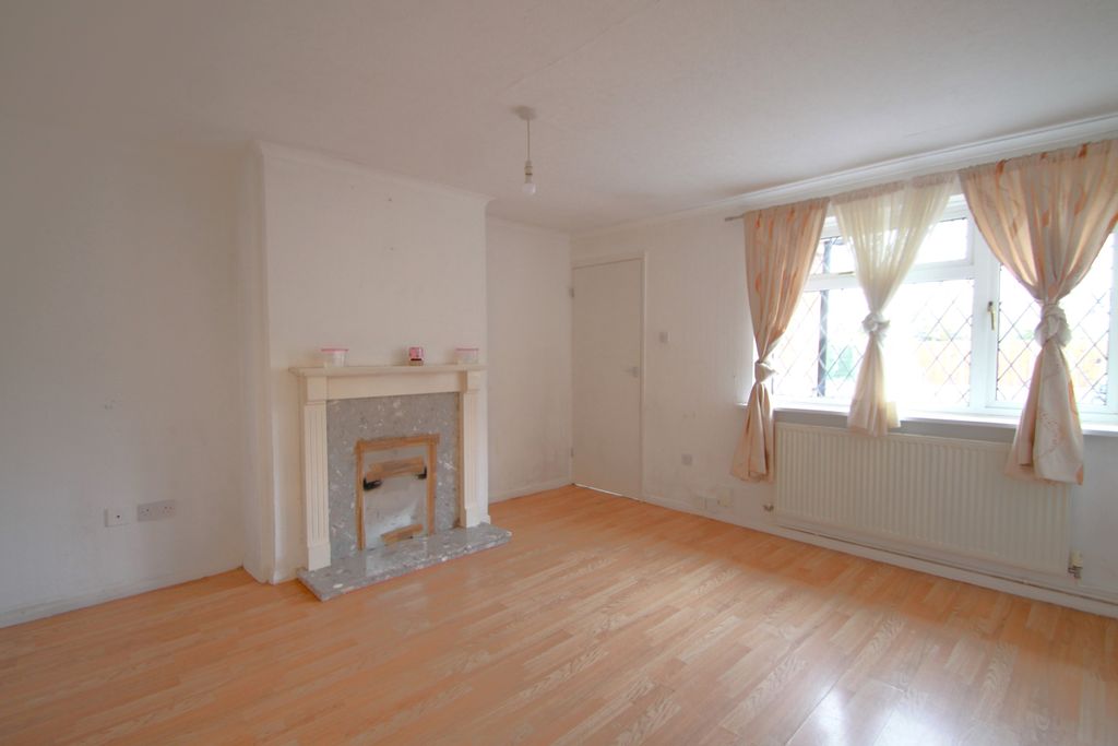 Property photo 2 of 13 Living Room