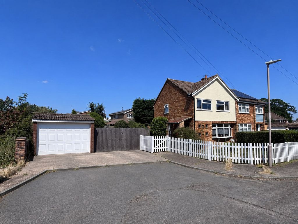Property photo 1 of 18