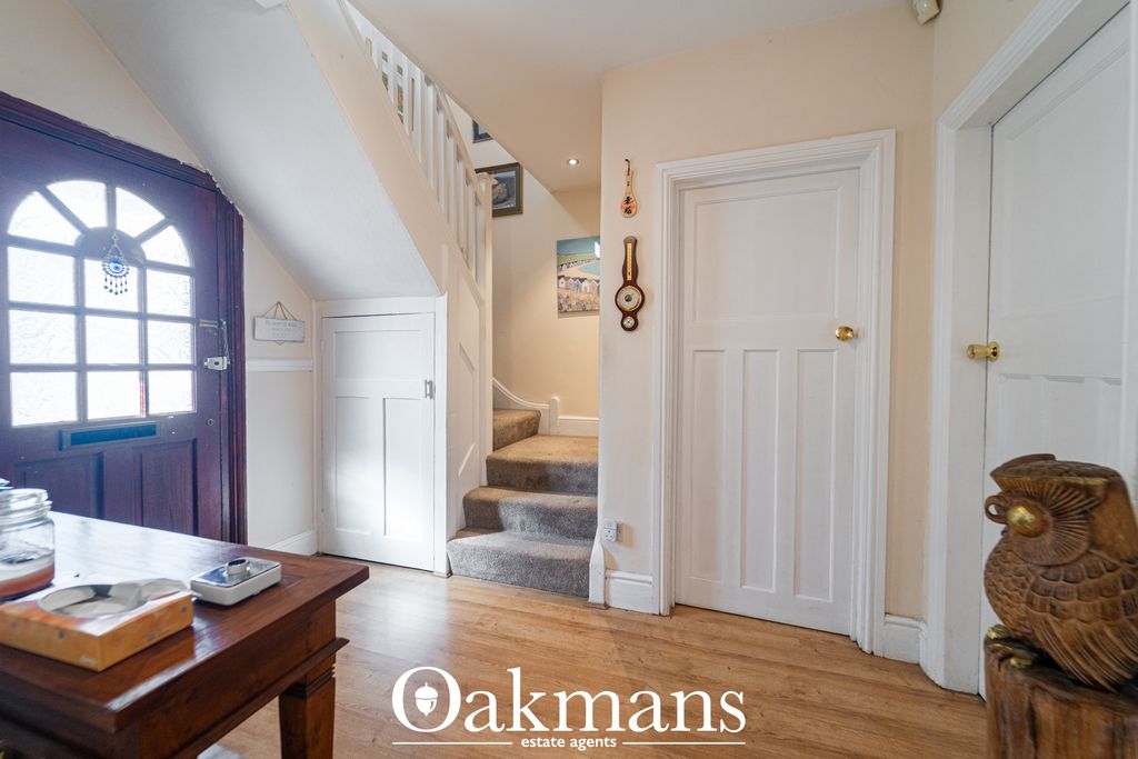 Property photo 2 of 45 Hallway