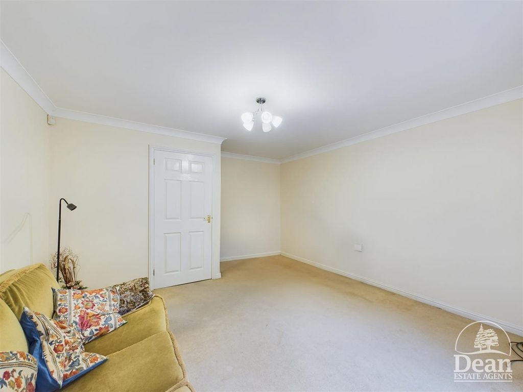 Property photo 3 of 16