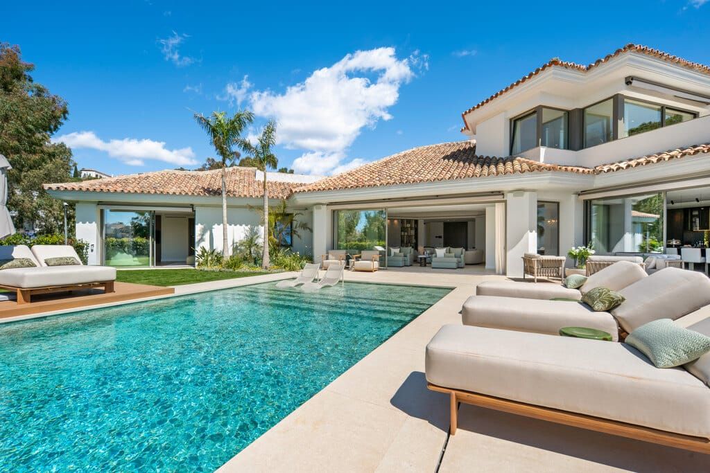 Property photo 3 of 39 Benahavis Villa Esmarv418 2