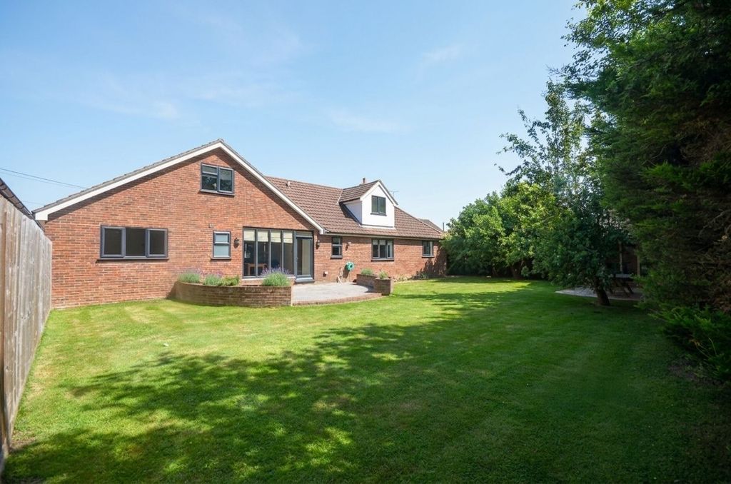 Property photo 1 of 24