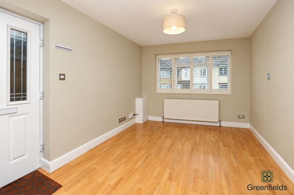 Property photo 2 of 9 Living Room