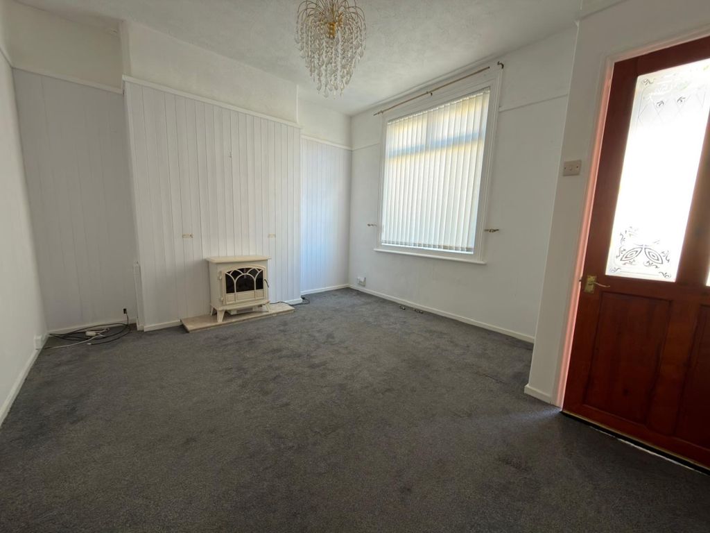 Property photo 3 of 11 4842c187-Db3d-4Bcb-8B0F-Bc52380c17c9