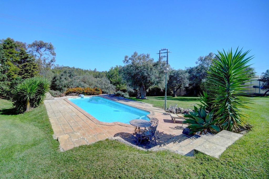 Property photo 3 of 35