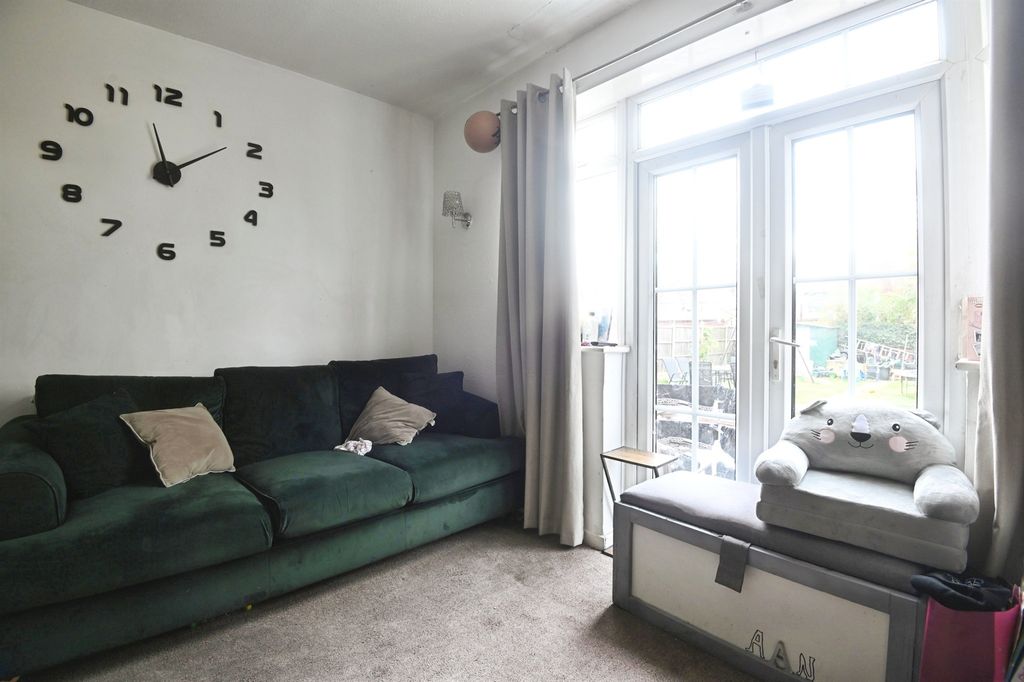 Property photo 3 of 22