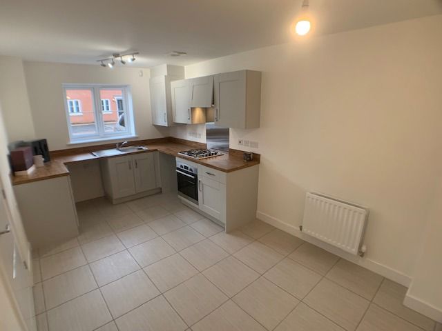 Property photo 3 of 11 Jpg