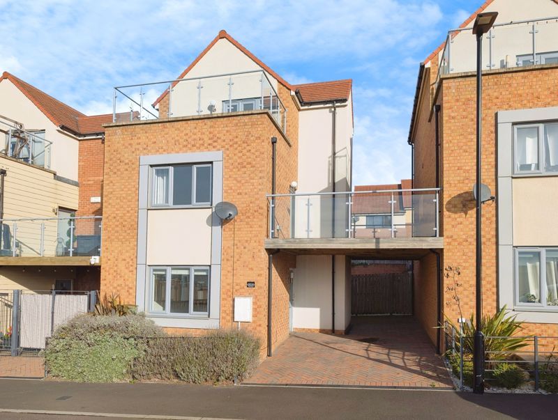 Property photo 1 of 17 Photo 9