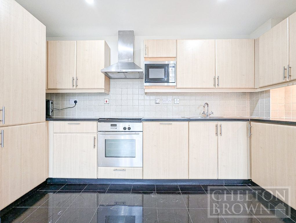 Property photo 2 of 18 Kitchen