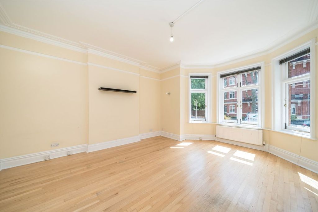 Property photo 2 of 6