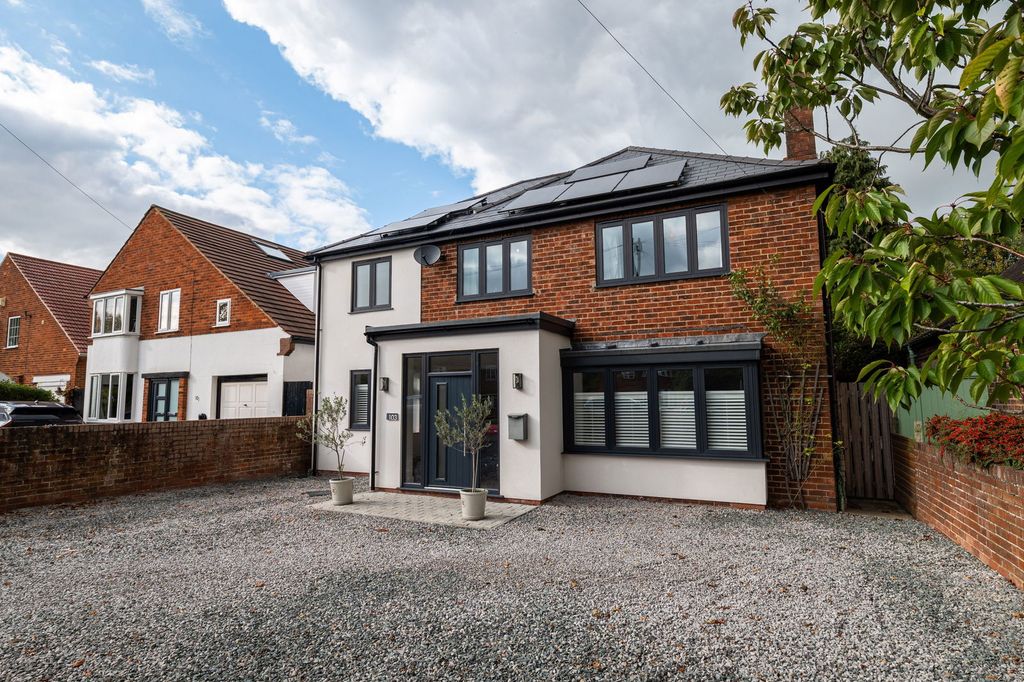 Property photo 1 of 30