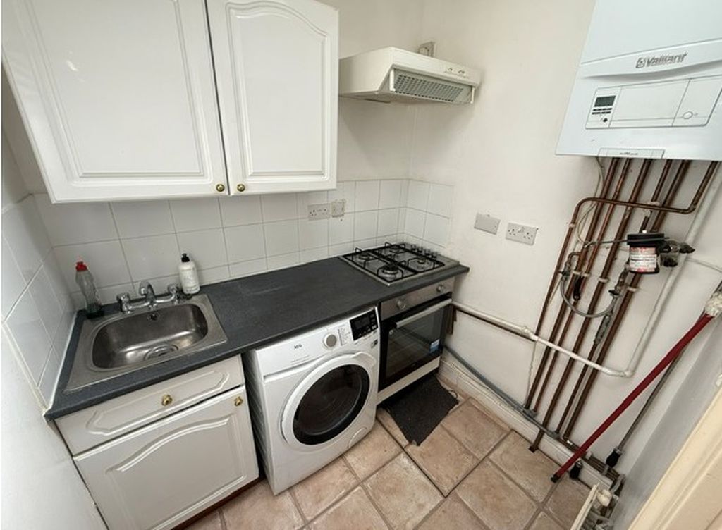 Property photo 2 of 5 Photo 3