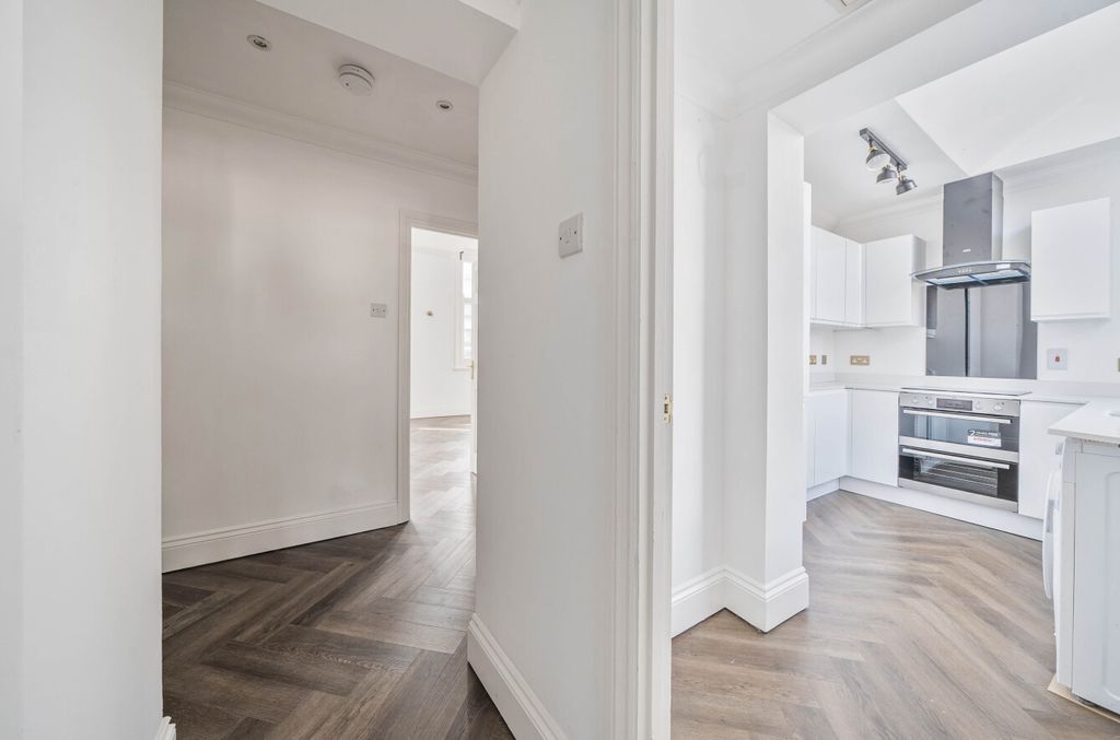 Property photo 3 of 11 1356255-3-68d2B86...