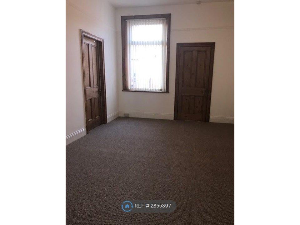 Property photo 2 of 10 Lounge