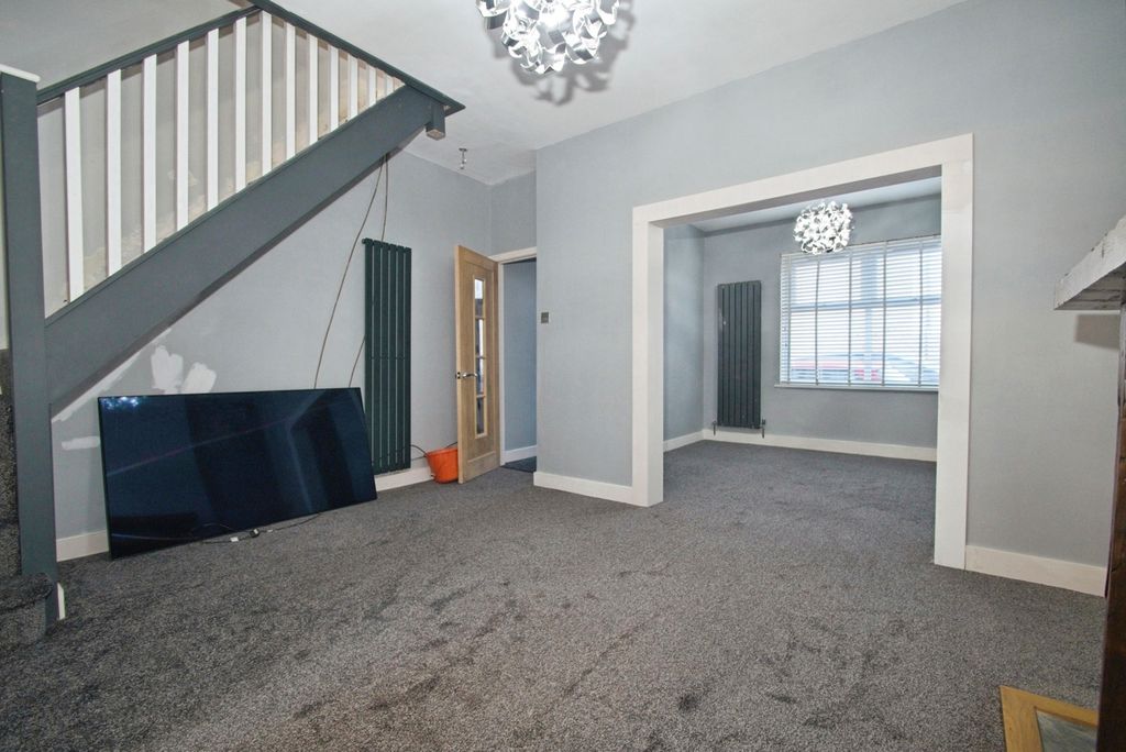 Property photo 2 of 16 Dining Room