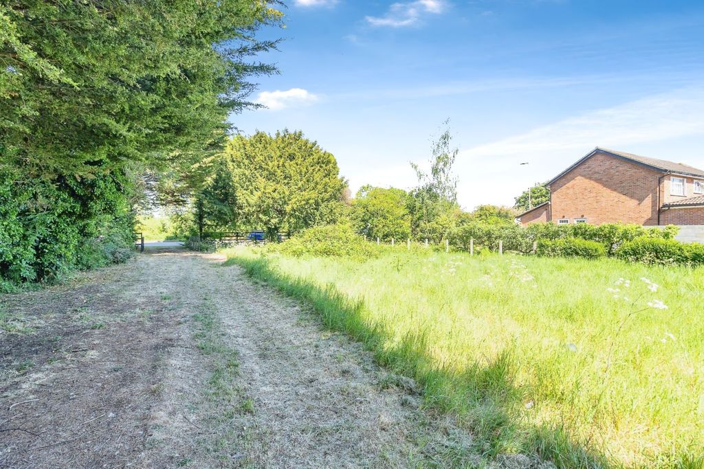 Additional image 4 of 3 bed semi-detached house for saleCardington Road, Bedford MK42