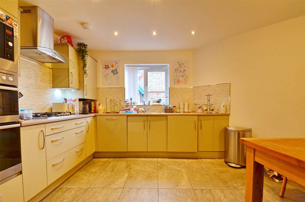 Property photo 2 of 11 Picture No. 02