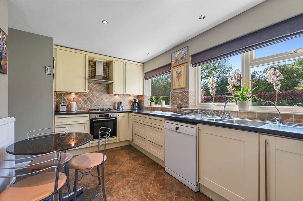 Property photo 3 of 27 Picture No. 44