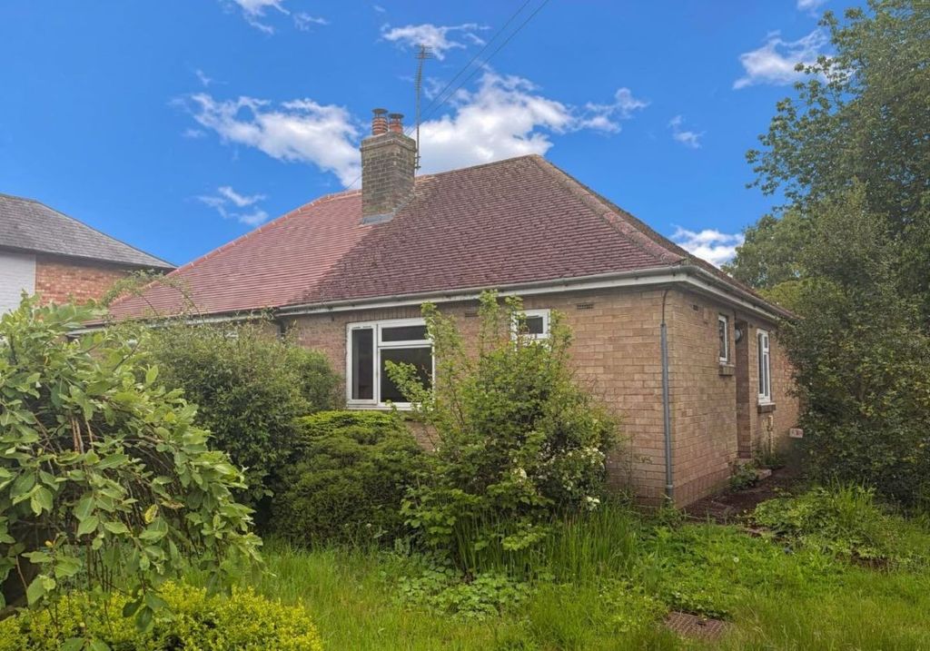 Property photo 1 of 2