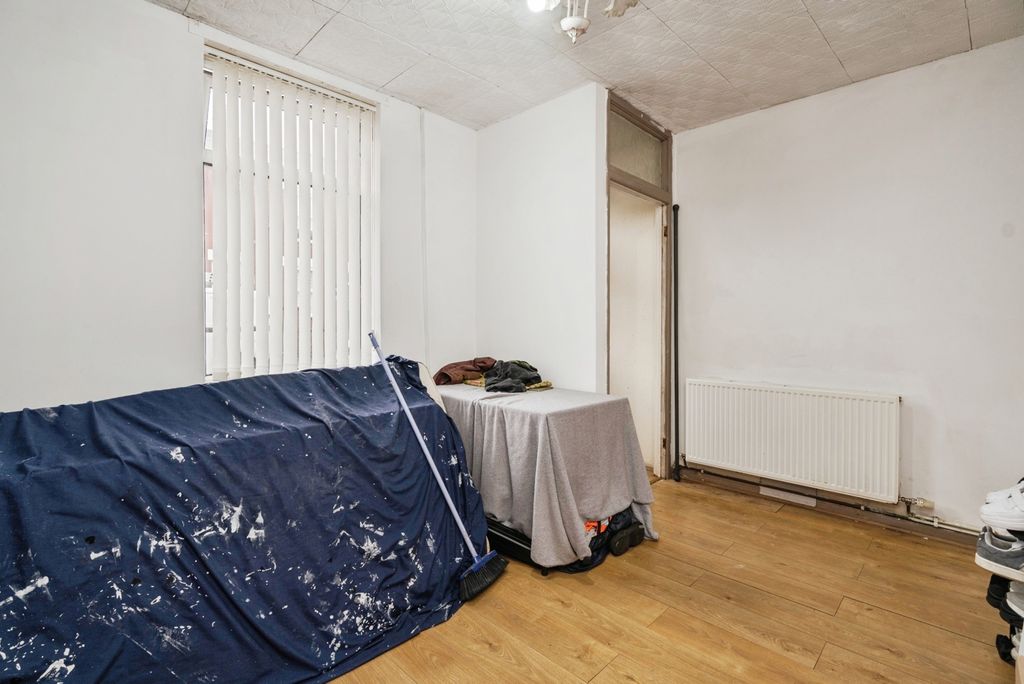 Property photo 3 of 20 Pbox-Img.Jpg
