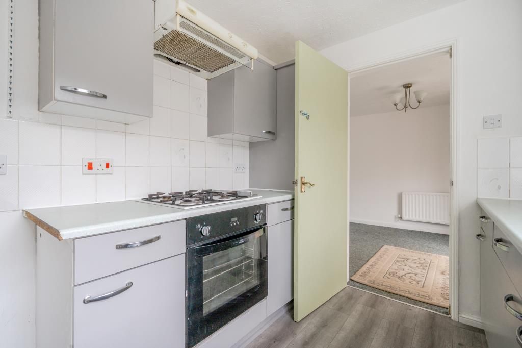 Property photo 3 of 20 Kitchen